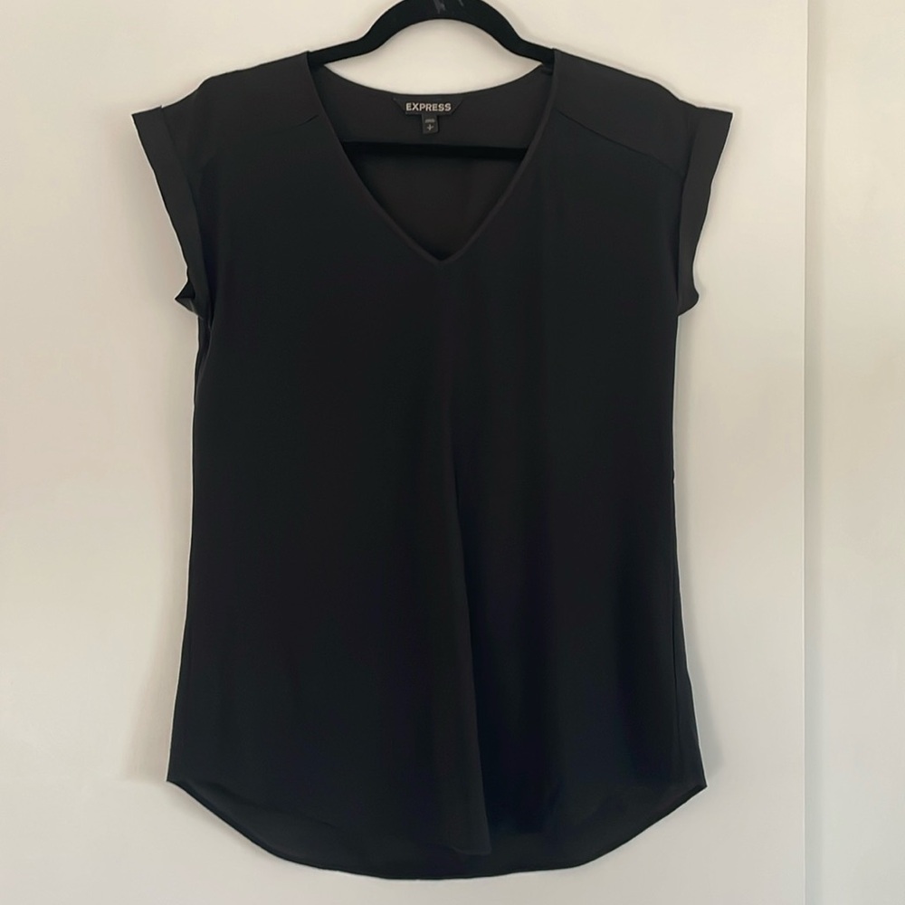 Express silky black top